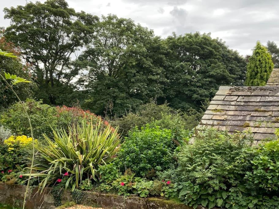 Luxury Barn Conversion At Rudding Harrogate Exterior foto